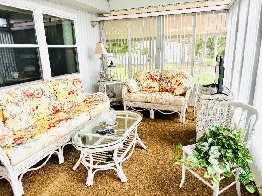 112 Sargasso Lane a Winter Haven, FL Mobile or Manufactured Home for Sale